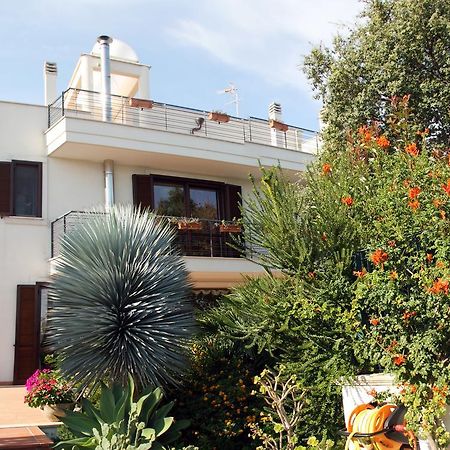 B&B Villa Il Sughero Monopoli Exterior photo