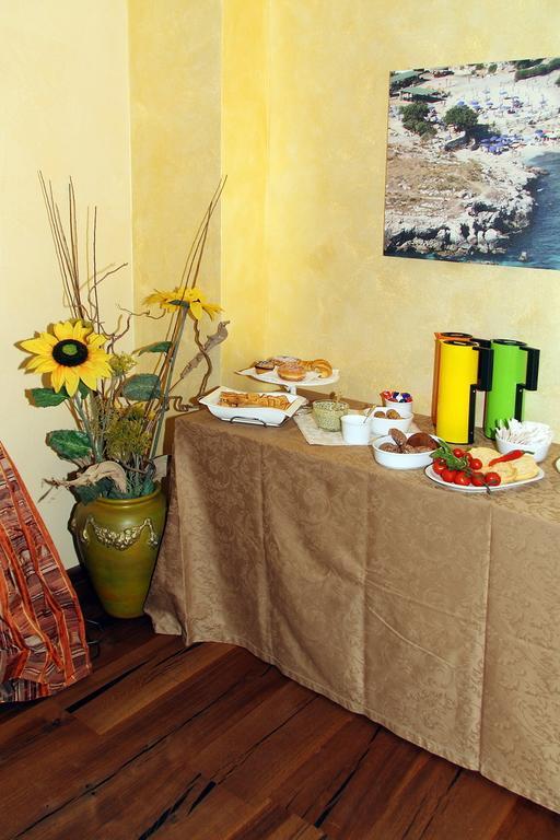 B&B Villa Il Sughero Monopoli Exterior photo